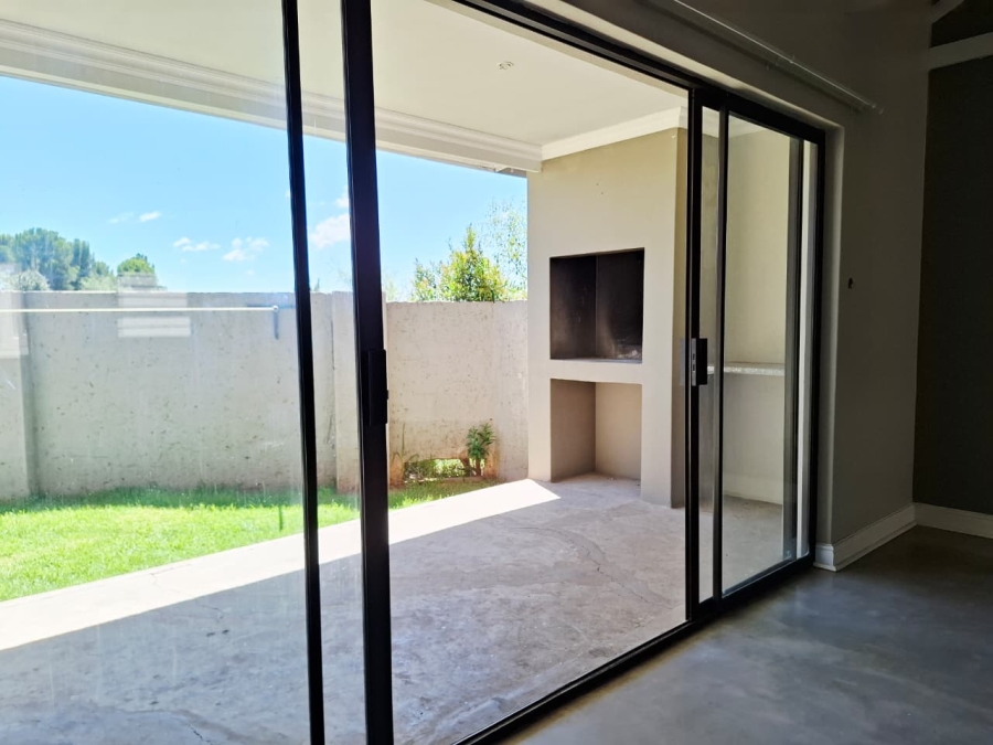2 Bedroom Property for Sale in Heuwelsig Free State